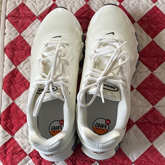 Nike Shoes - Nike Air Max White, black and blue Sneakers size 9.5